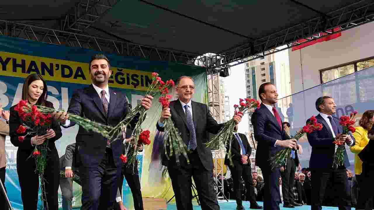 Seyhan’da Hatipoğlu Rüzgarı!