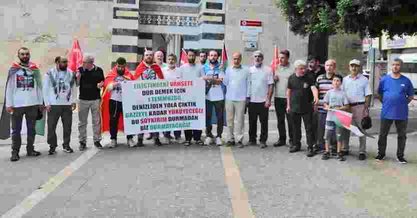 Yağmura rağmen Adana’da Gazze için yürüdüler