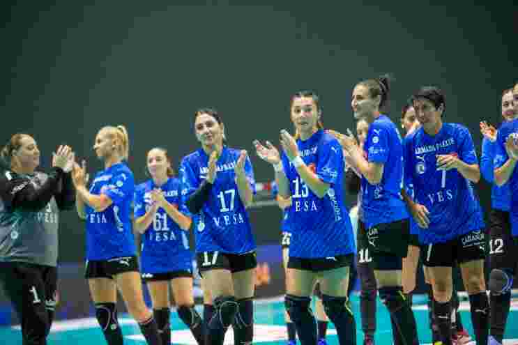 Armada Praxis Yalıkavak Kadın Hentbol Takımı Süper Kupa’yı Kazandı!