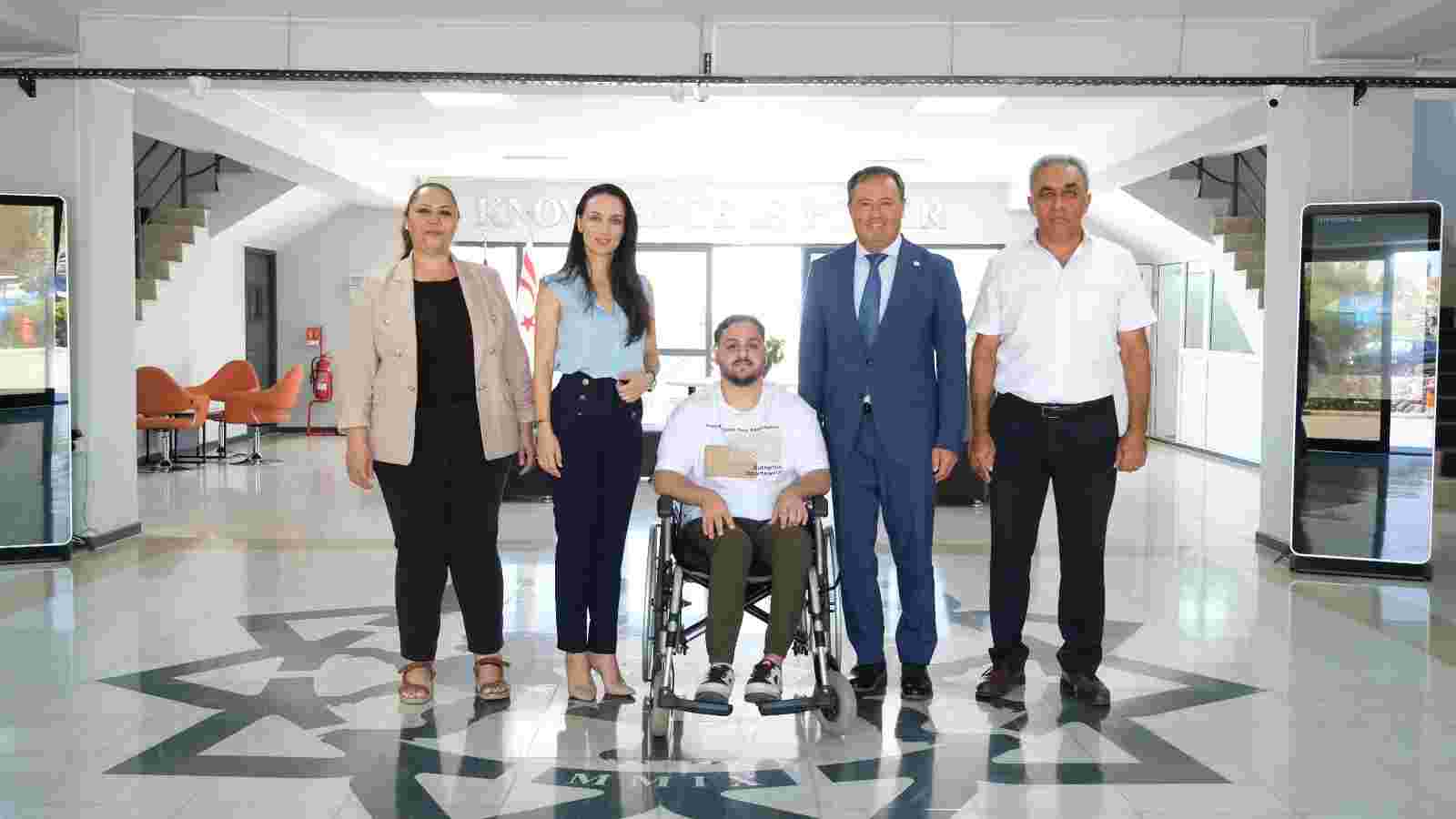 KKTC Cumhurbaşkanlığı Engelliler Komitesi Başkanı Ahmet Akdeniz, KAÜ’yü ziyaret etti