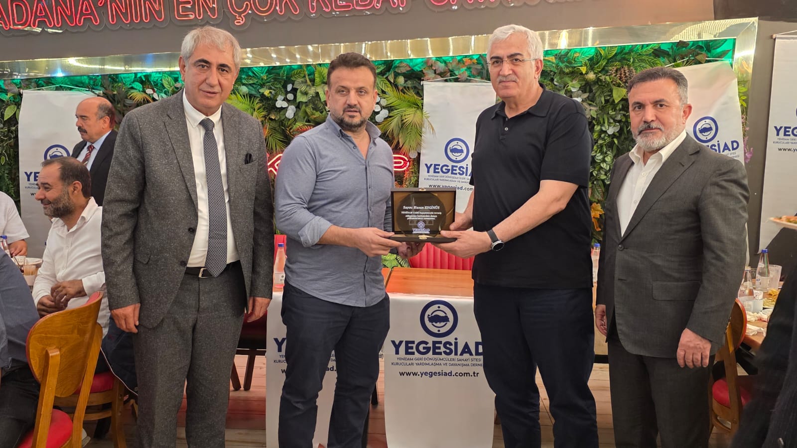 Hayırsever İş İnsanlarından Yenidam Camii İnşaatına Önemli Destek