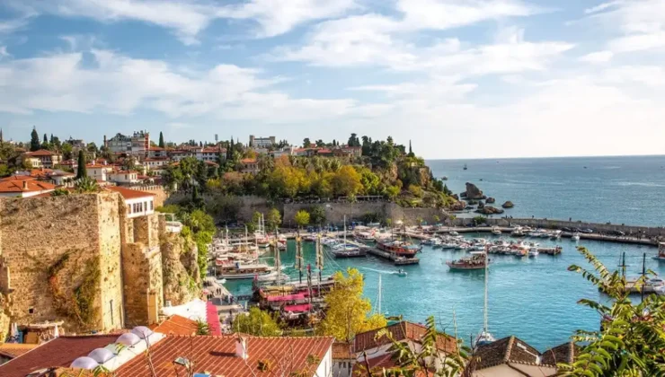 Antalya’da yabancı turist sayısı 1,25 milyonu geçti