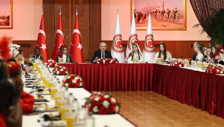 TBMM Başkanı Kurtulmuş, Dünya Çocuklarını Kabul Etti