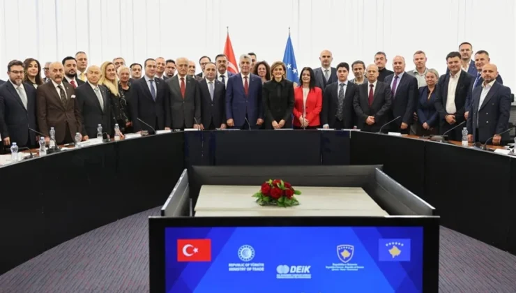 Ticaret Bakanı Bolat, Kosova'da