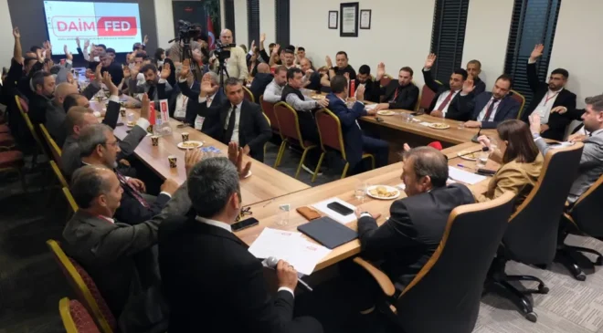 Başkan Mustafa Karslıoğlu Güven Tazeledi