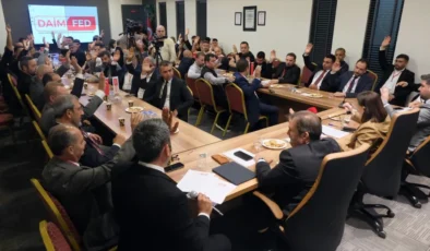 Başkan Mustafa Karslıoğlu Güven Tazeledi