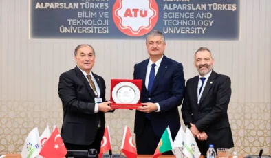 Çiftetelli Eşliğinde Akademik Dayanışma