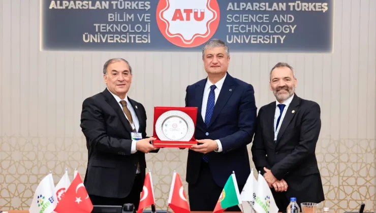 Çiftetelli Eşliğinde Akademik Dayanışma