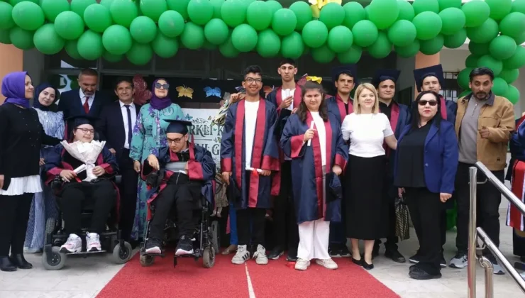 Engelliler bu sergide takdir topladı