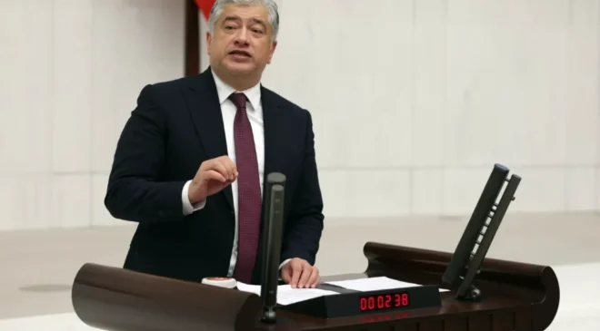 “Rantçılarla, Kara Paracılarla, Tefecilerle Barıştınız, Bir Esnafla Barışamadınız”