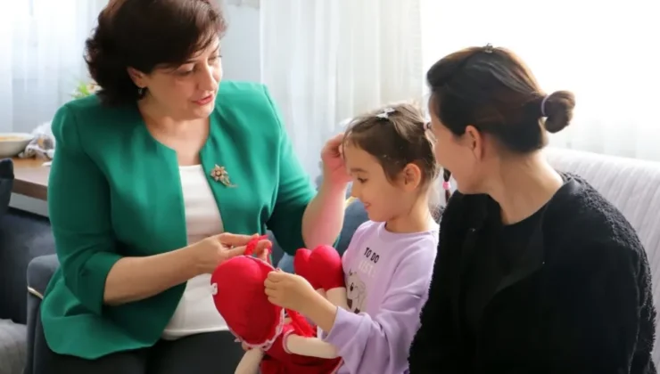 Süreyya Yavuz’dan anneler günü öncesinde anlamlı ziyaret