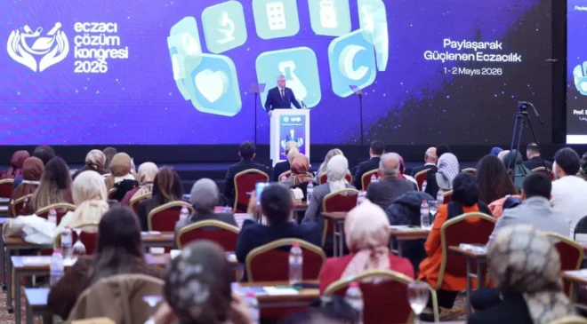 Bakan Memişoğlu'nun Katılımı İle Eczacılık 'ta Sorunlar Ele Alındı