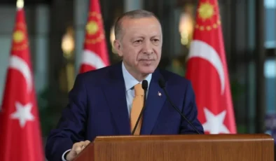 Cumhurbaşkanı Erdoğan bayram namazını Büyük Çamlıca Camii’nde kıldı