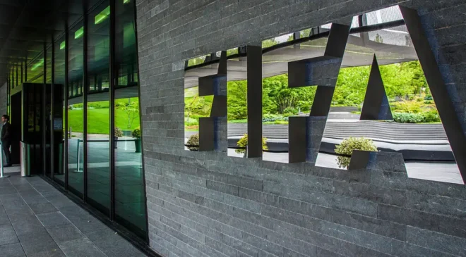 FIFA'dan 3 Türk kulübüne 3 dönem transfer yasağı