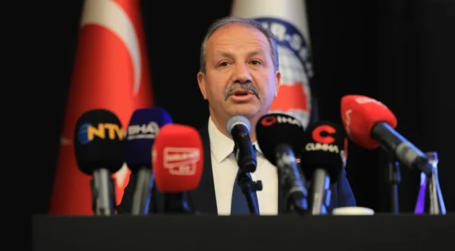 Sağlık-Sen Genel Başkanı Doğan: Herkes evindeyken hemşire görev başındadır